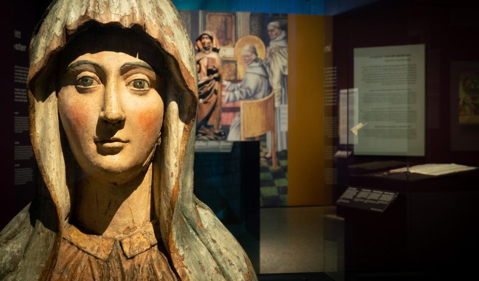 Монахини. Сильные женщины в мрачные времена