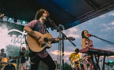 «NaviBand»: свет есть в душе даже в мрачные времена