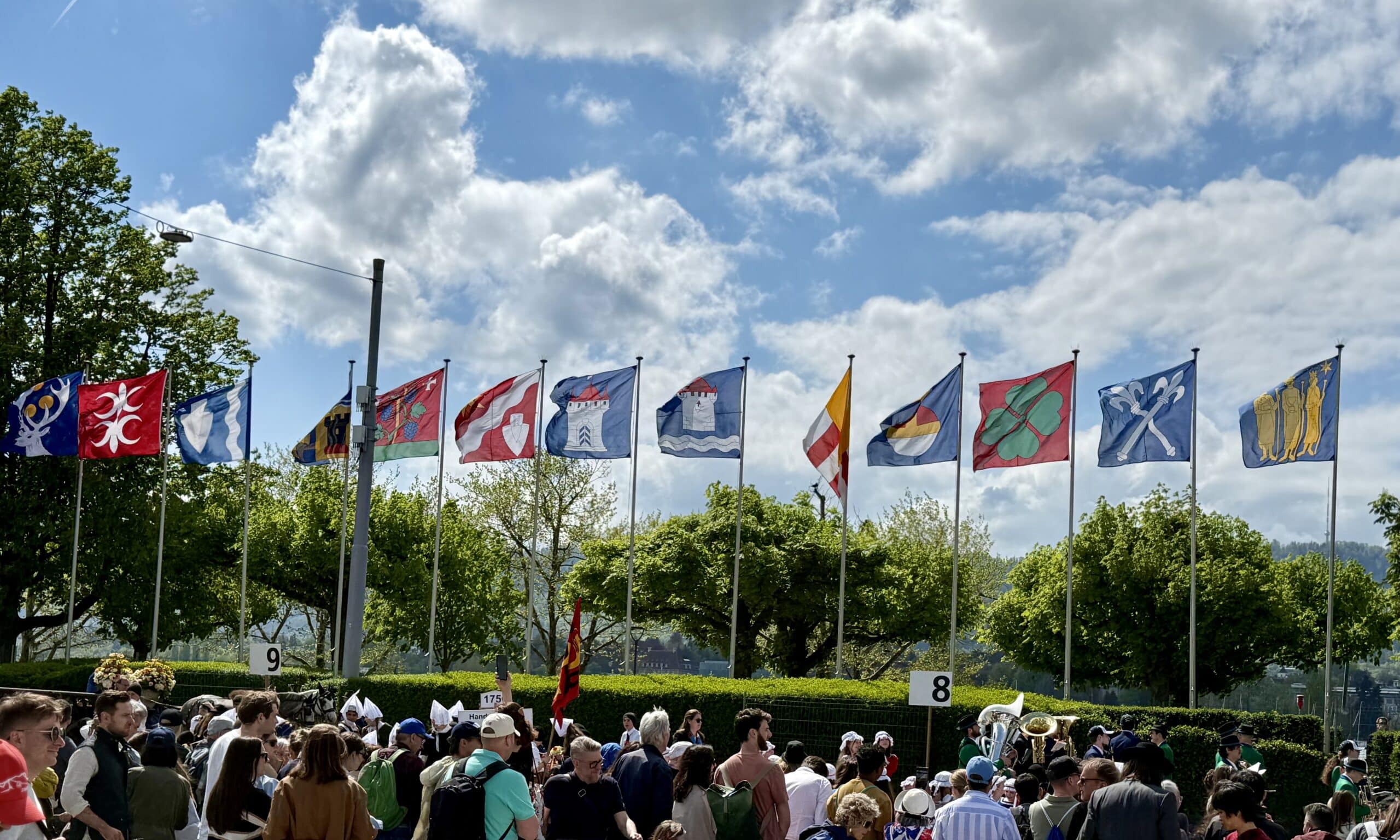 Детский парад «Шестизвонье». Весенний фестиваль и парад гильдий в Цюрихе. 17-20 апреля 2026 г. (© forall.swiss)